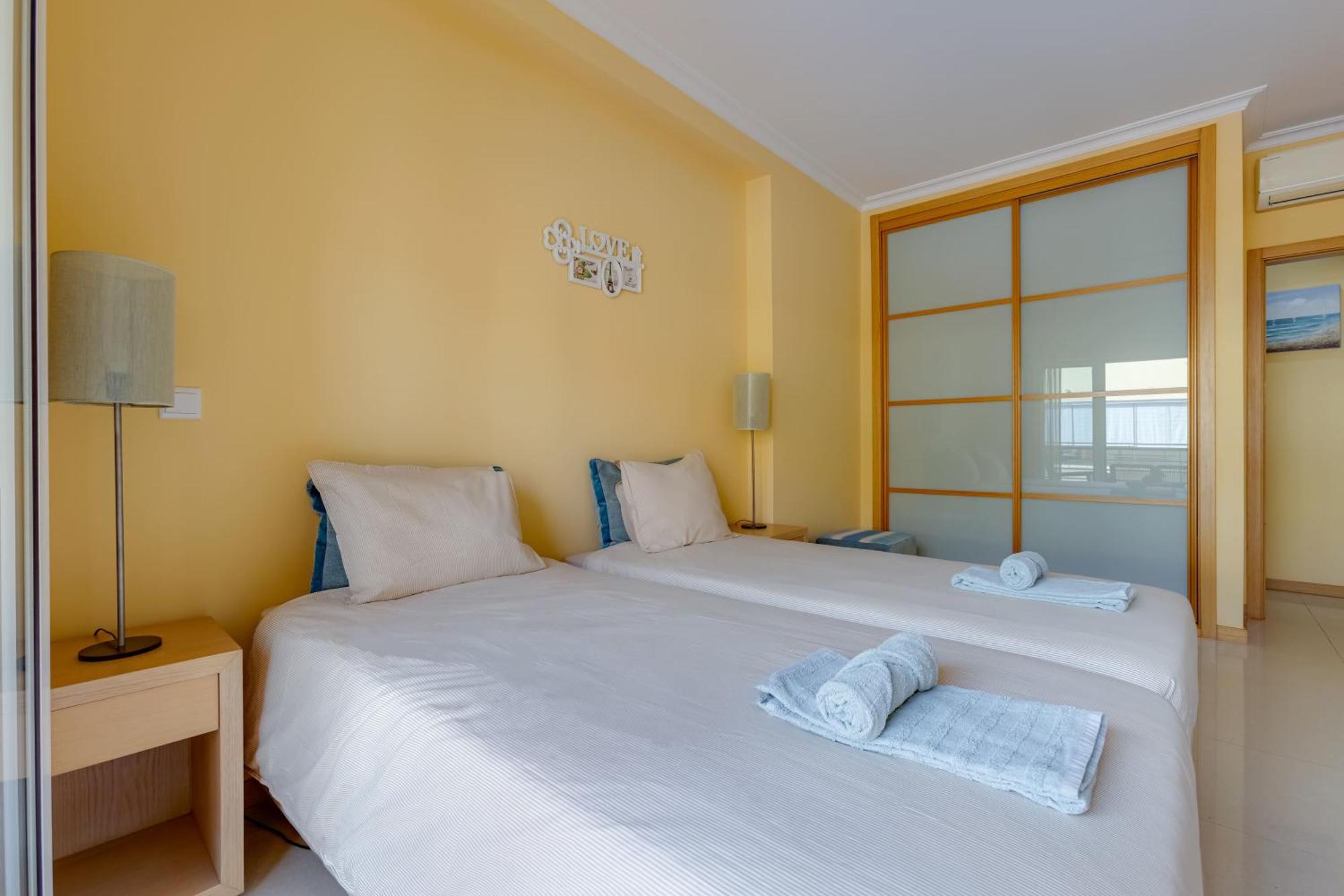 The Village - Apart Para 6 Com Ac, Garagem E Piscina, A Poucos Min Da Gale Albufeira Exterior photo